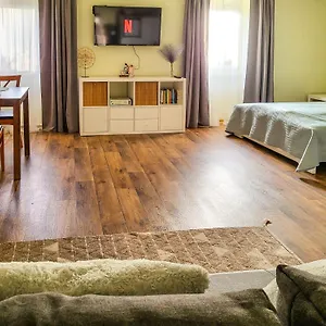 Апартаменты Mi Casa Vendeghaz -