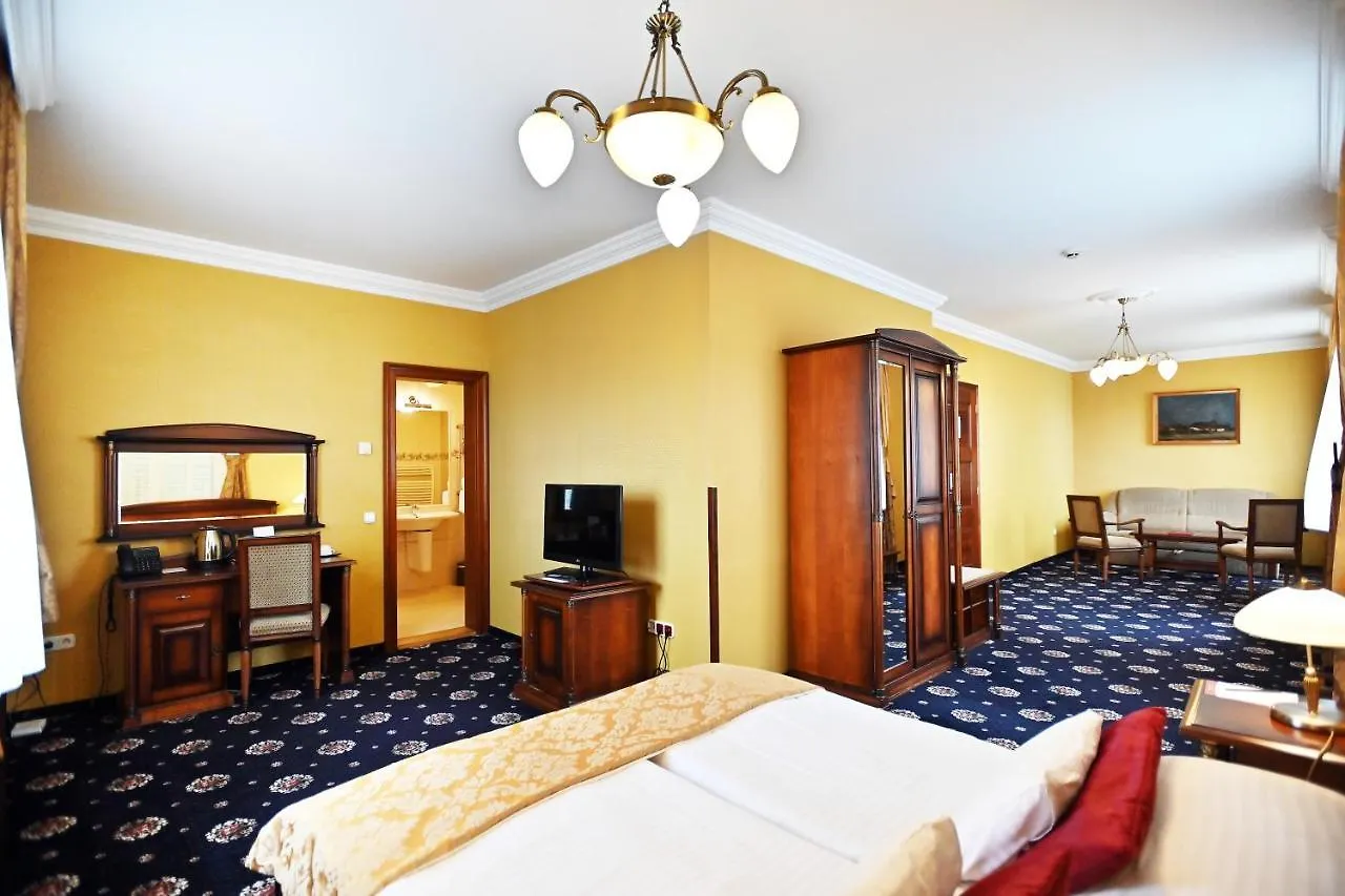 Hotel Eger & Park